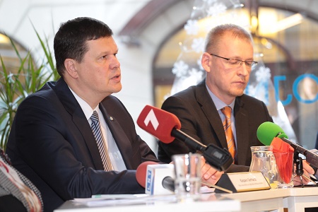 IMG_8963_450.jpg IMG_8963_450.jpg